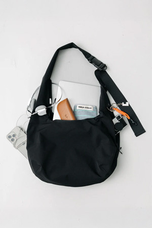 (CLESSTE) SOFT SHELL SYSTEM ADJUSTER BAG - BLACK