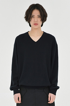 Extra Super Fine V Neck Knit - Black