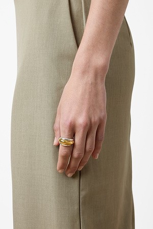 THE ZOE RING - MIXED METALS GOLD PIPING