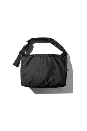 (CLESSTE) HOLIDAY BAG LARGE - BLACK 홀리데이 숄더/크로스백 라지
