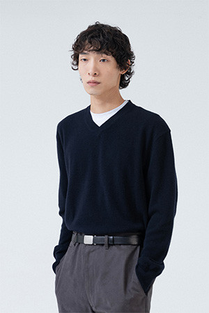 EXTRA SUPER FINE V NECK KNIT - DARK NAVY