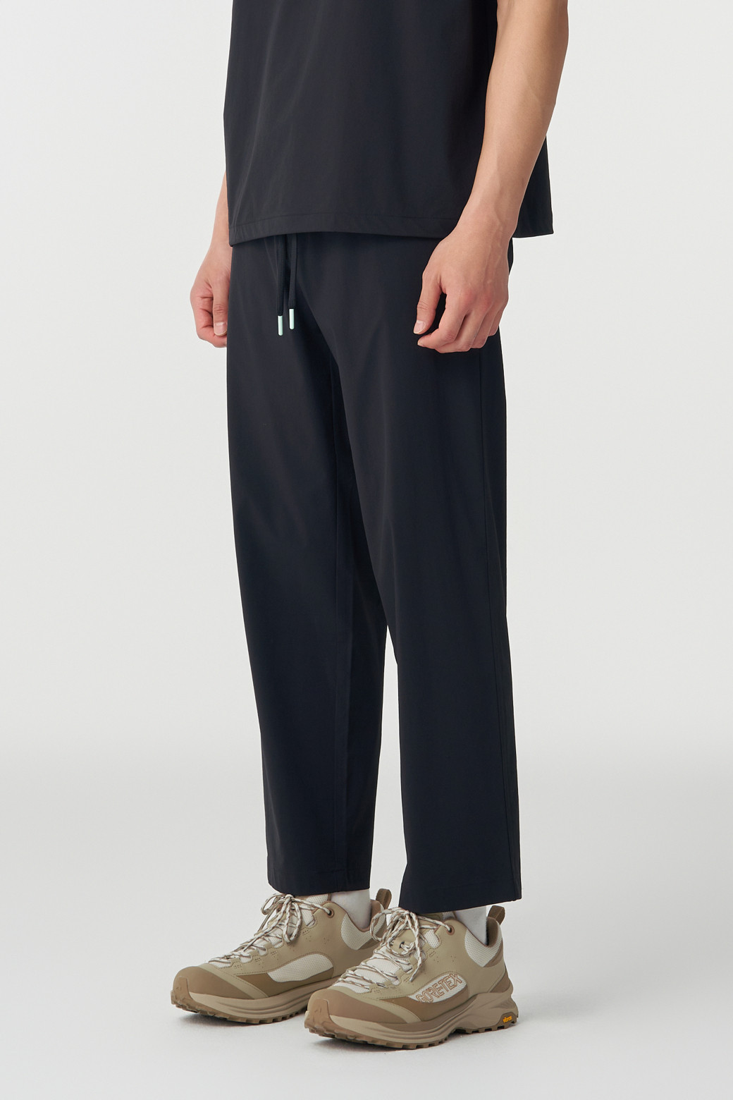 KOLON SPORT - 캐주얼팬츠 - 남성 테이퍼드핏 밴딩 팬츠 #데이팩