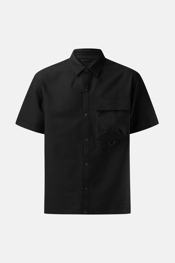 KOLON SPORT - 반팔티셔츠 - 남성 시어서커 솔리드 반팔 셔츠