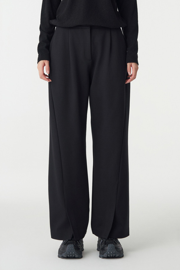 여성 딥 턱 루즈핏 밴딩 팬츠_BLACK-a