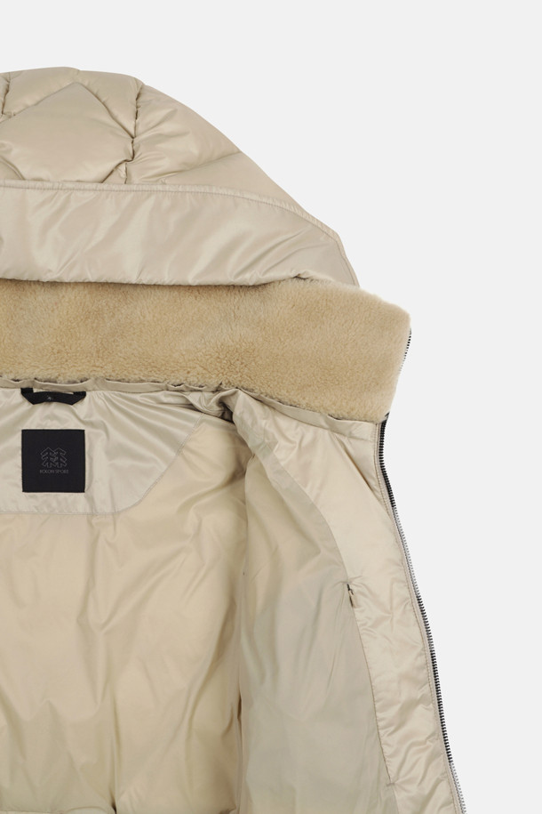 상품 슬라이드 이미지 1