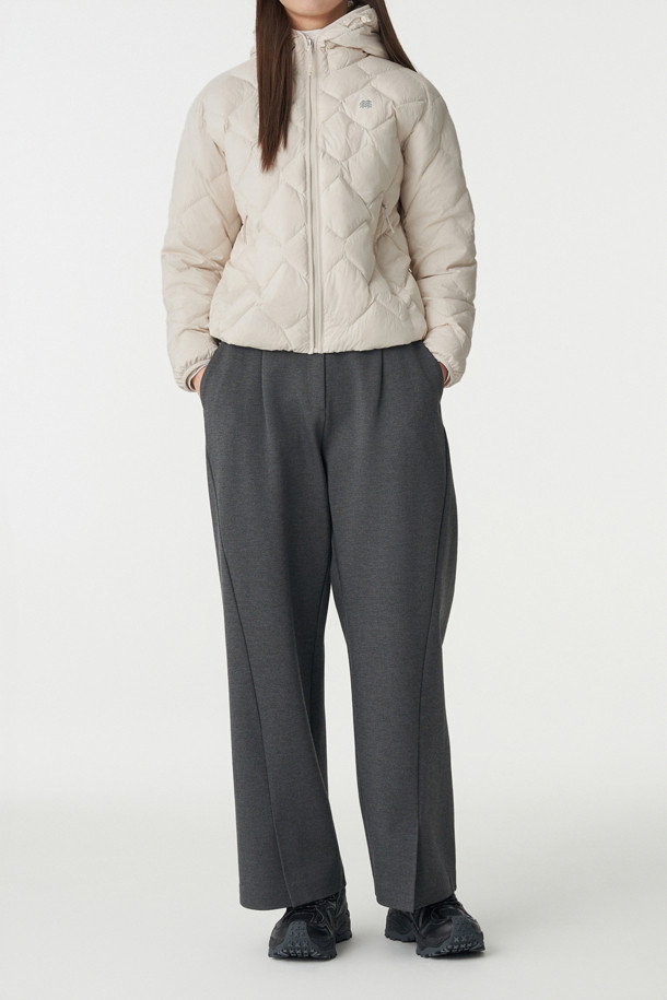 코오롱스포츠-의류 하의-여성 딥 턱 루즈핏 밴딩 팬츠