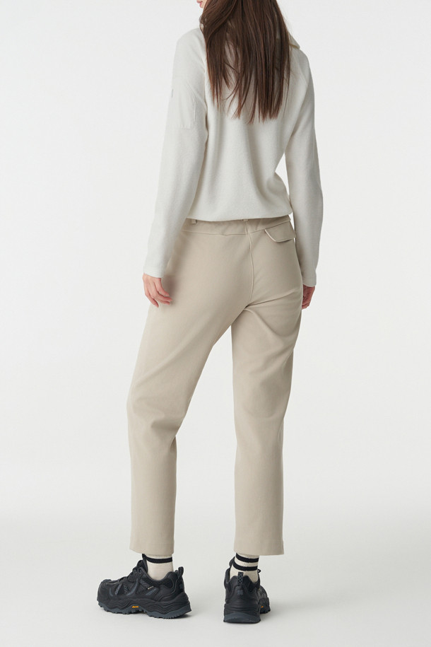 코오롱스포츠-의류 하의-여성 슬림핏 베이직 팬츠