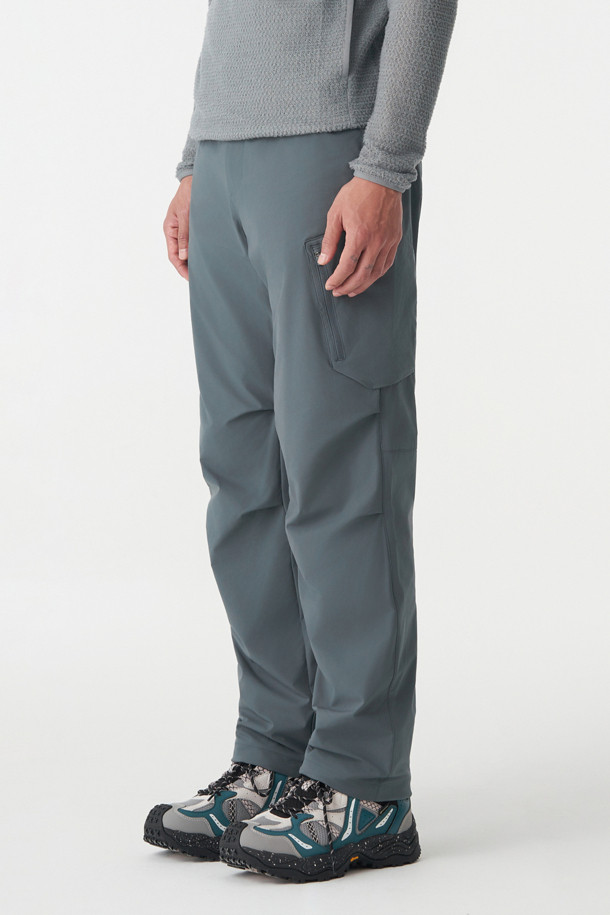 코오롱스포츠-의류 하의-남성 루즈핏 OCTA 인슐레이션 팬츠 (SET-UP)