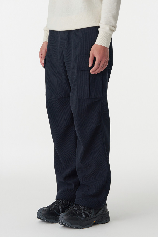 코오롱스포츠-의류 하의-남성 루즈핏 코듀로이 카고 팬츠