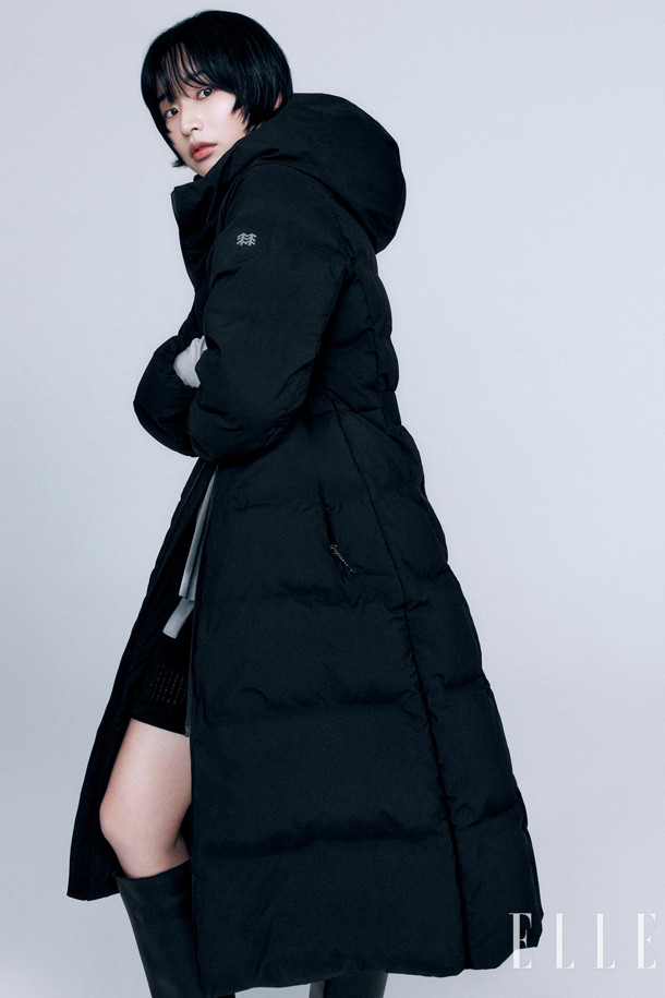 여성 쿠치 벨티드 롱 다운_BLACK-a