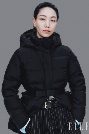 여성 쿠치 윈드스토퍼 중기장 미드 다운