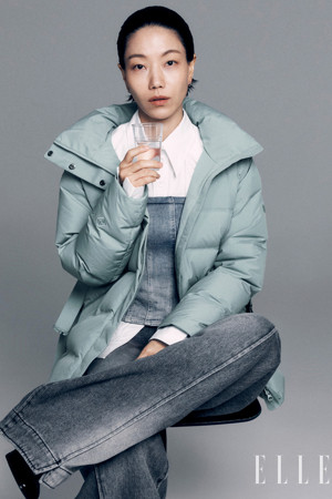 여성 쿠치 윈드스토퍼 중기장 미드 다운