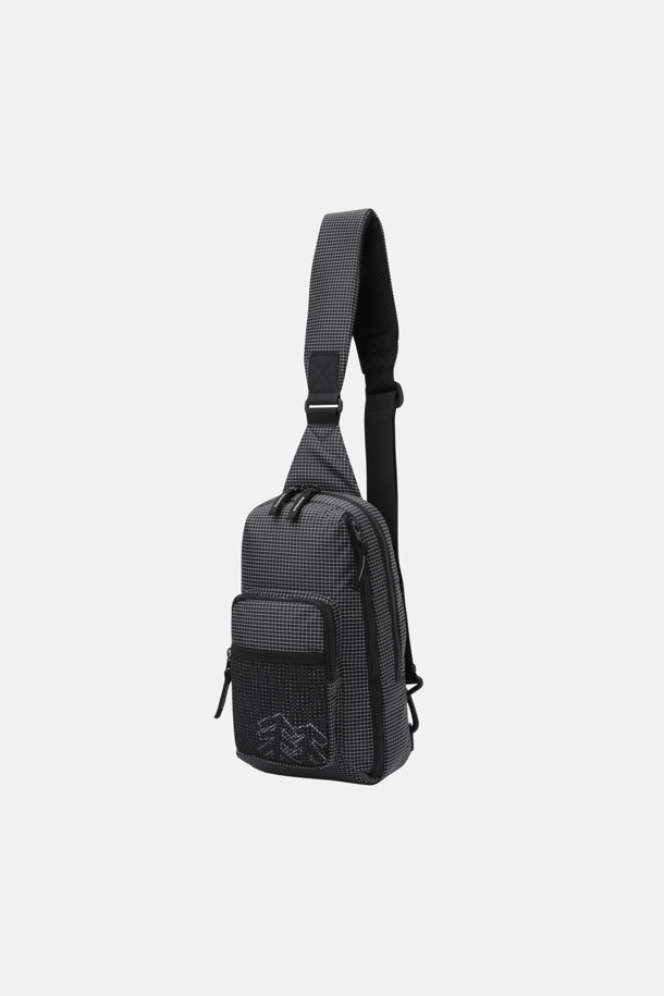 남녀공용 하이킹 원포켓 슬링백_BLACK-a