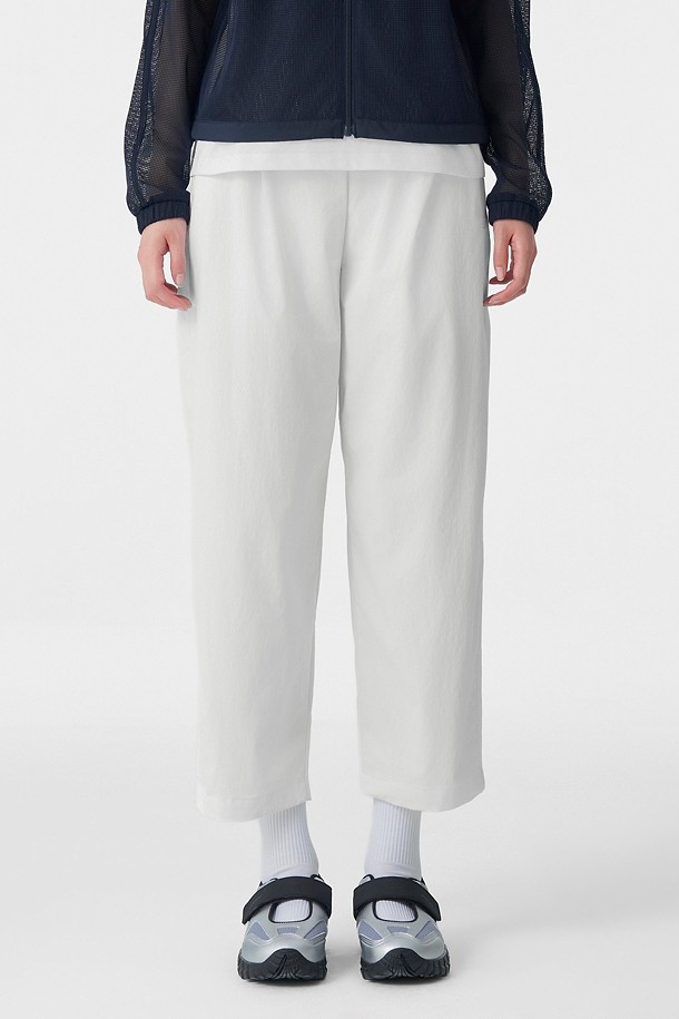 여성 테이퍼드핏 크롭 팬츠_WHITE-a