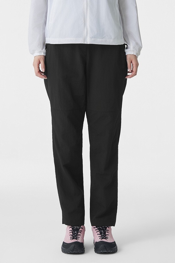 여성 패커블 레귤러핏 팬츠_BLACK-a