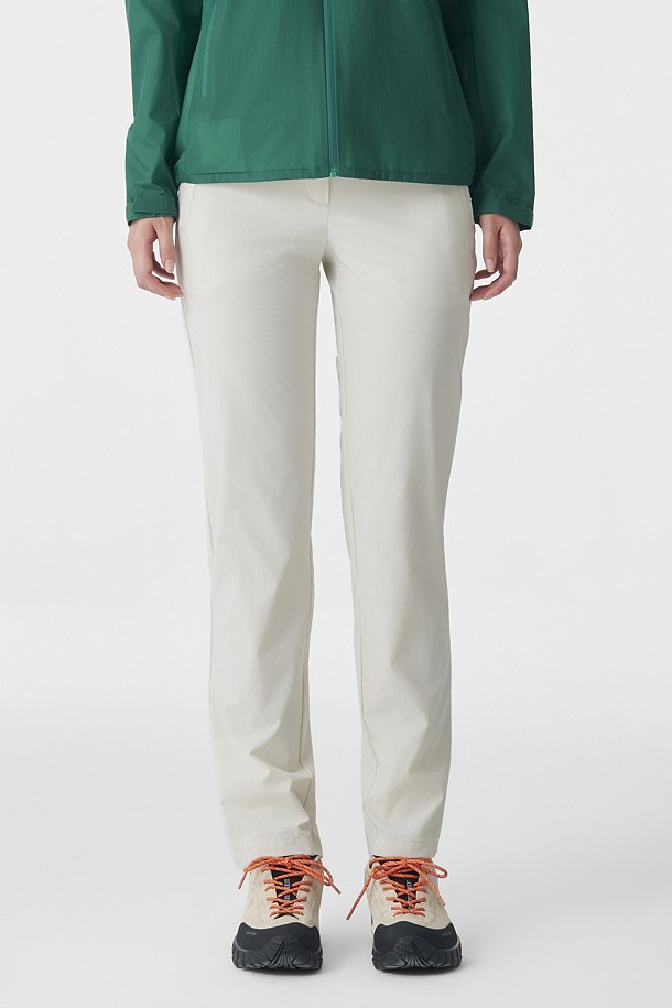 여성 슬림핏 스탠다드 팬츠_IVORY-a