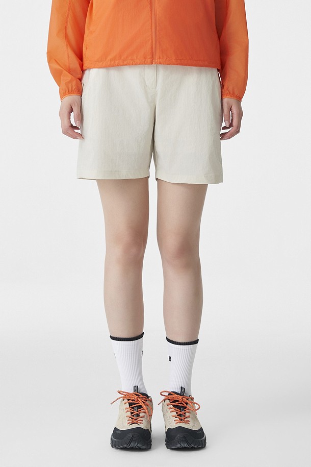 여성 패커블 4부 쇼츠_IVORY-a