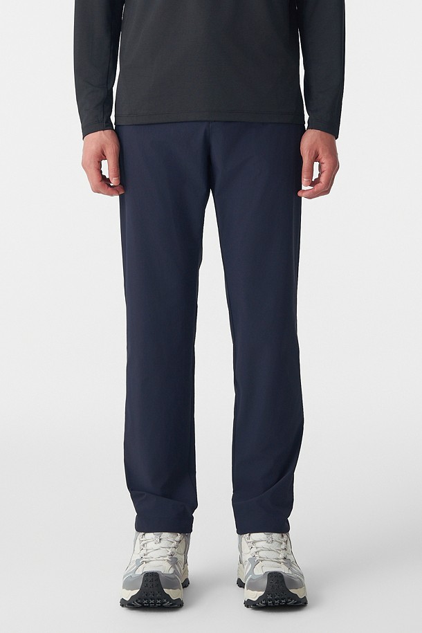 남성 레귤러핏 스탠다드 원턱 팬츠_NAVY-a