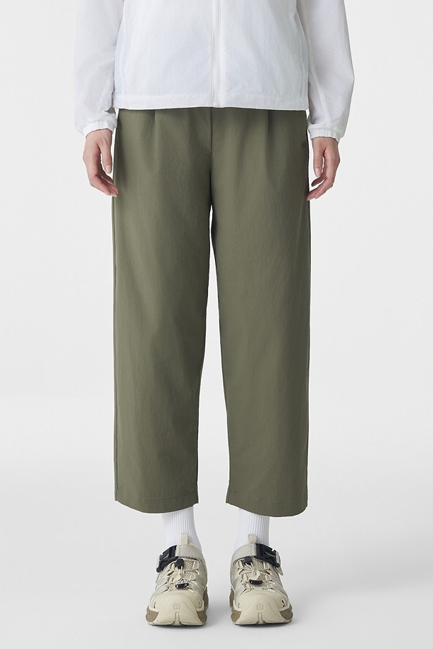 여성 테이퍼드핏 크롭 팬츠_GREEN-a