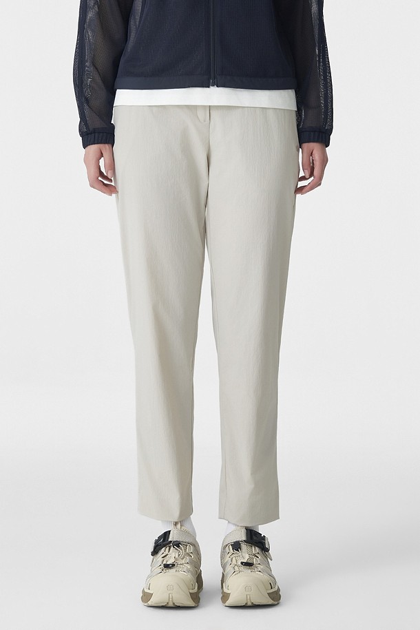 여성 테이퍼드핏 스탠다드 팬츠_BEIGE-a