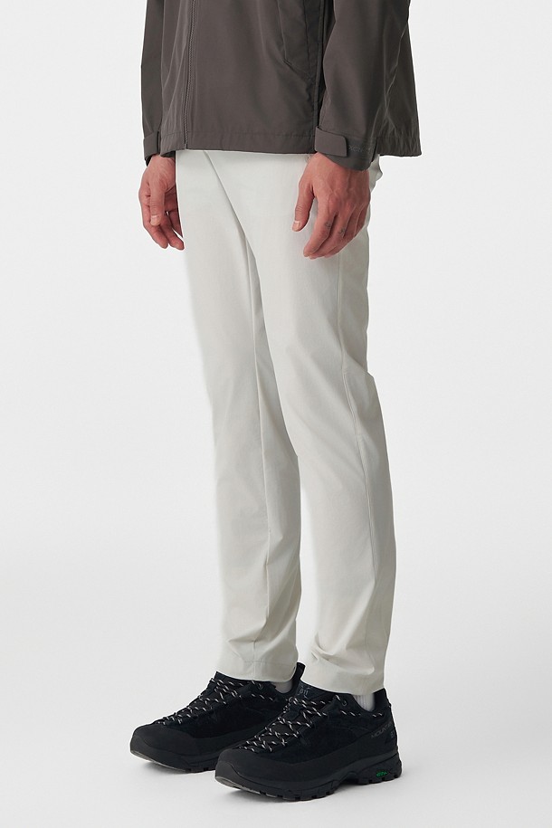 코오롱스포츠-의류 하의-남성 슬림핏 스탠다드 노턱 팬츠