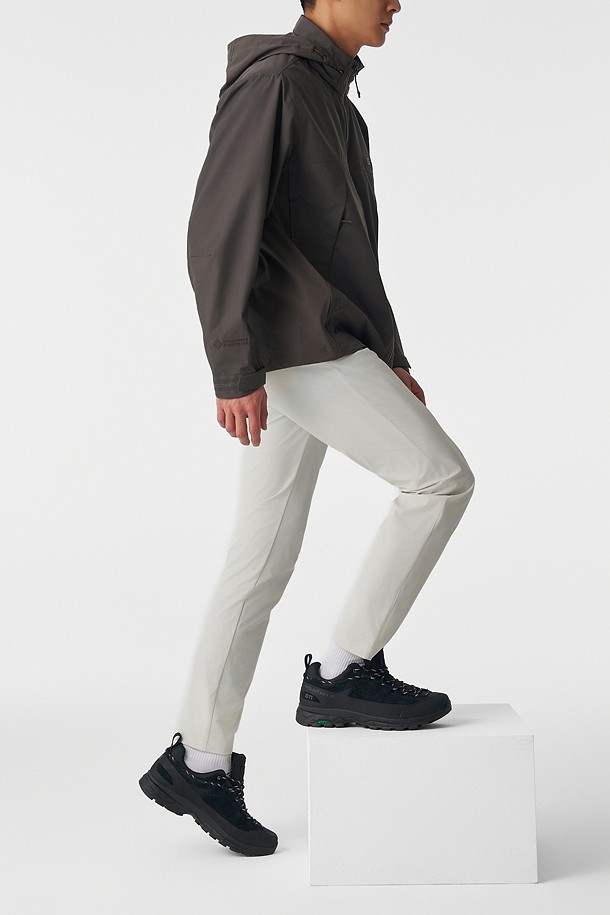 코오롱스포츠-의류 하의-남성 슬림핏 스탠다드 노턱 팬츠