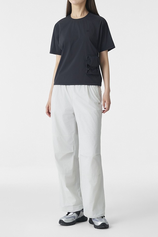 코오롱스포츠-의류 하의-여성 루즈핏 파라슈트 팬츠