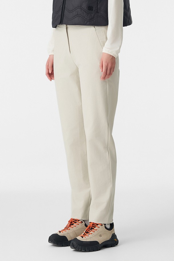 코오롱스포츠-의류 하의-여성 테이퍼드핏 베이직 팬츠