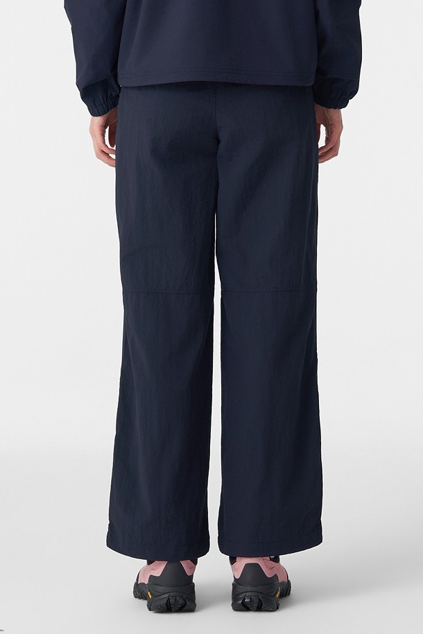 코오롱스포츠-의류 하의-여성 우븐 레귤러핏 밴딩 팬츠 (SET-UP)