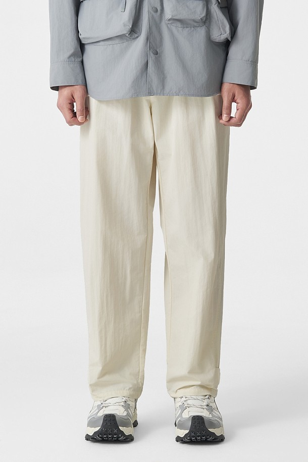 [Atelier Line] 남성 투턱 루즈핏 이지 팬츠_IVORY-a