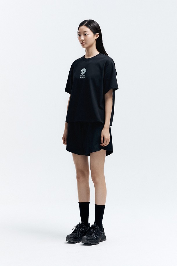 코오롱스포츠-의류 상의-WM 여성 크롭 프린트 반팔티셔츠