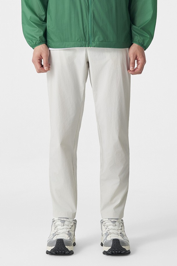 남성 테이퍼드핏 스탠다드 팬츠_GREY-a