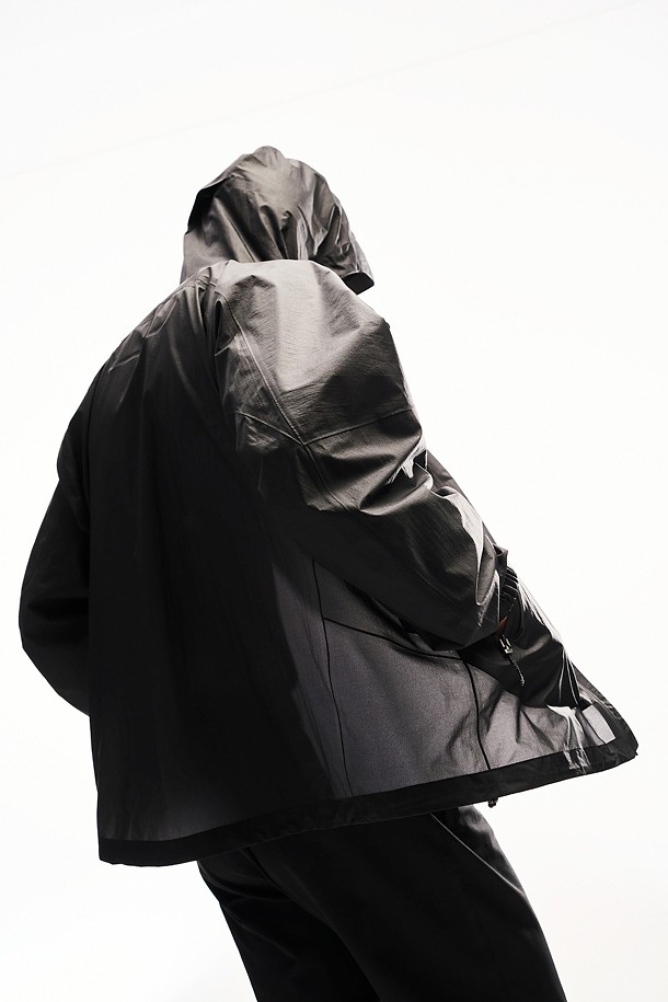 남성 에그라이트 후드 방수 재킷_BLACK-a