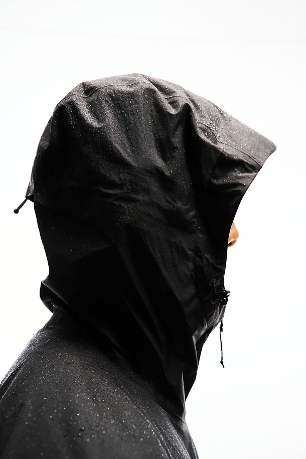 코오롱스포츠-의류 아우터-남성 에그라이트 후드 방수 재킷