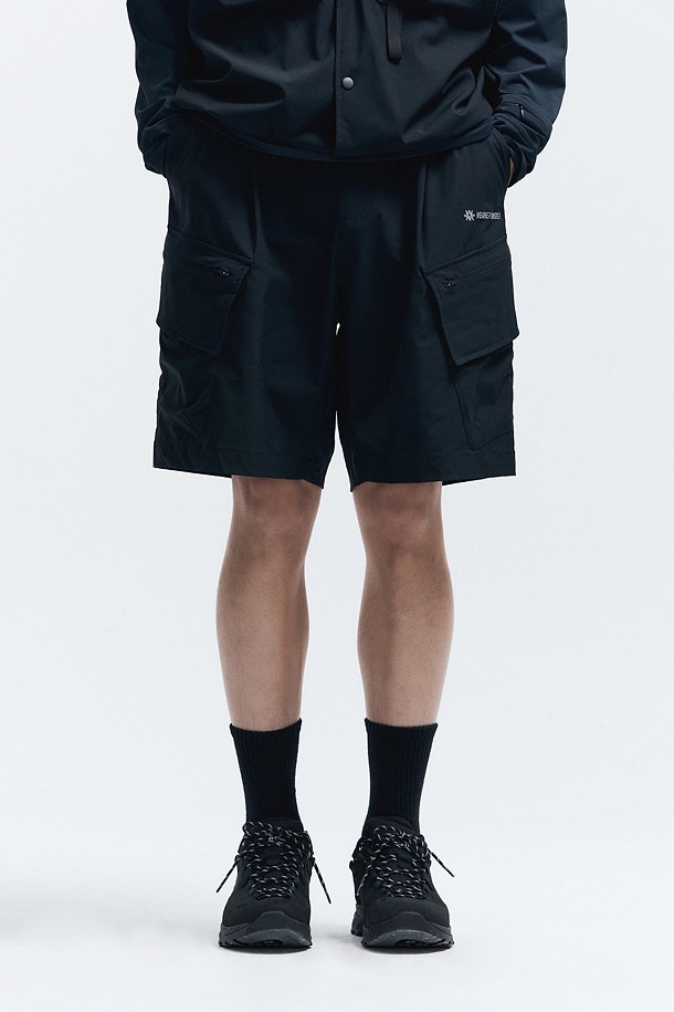 WM 남성 유틸리티 스트레치 립스탑 카고 쇼츠_BLACK-a