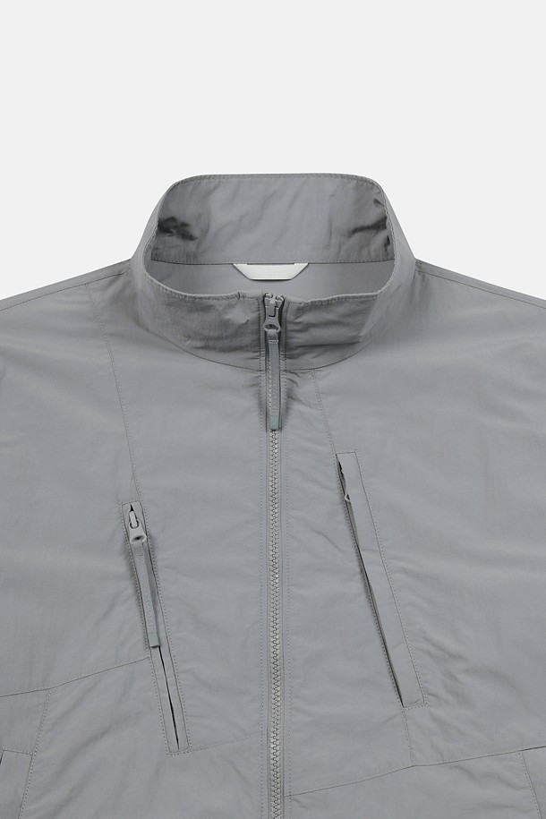 코오롱스포츠-의류 아우터-[Atelier Line] 남성 멀티 포켓 스탠드넥 블루종 재킷