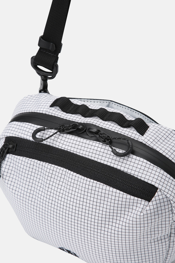 코오롱스포츠-가방 힙색/슬링백-남녀공용 하이킹 힙색