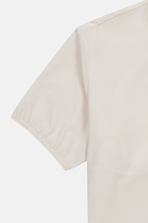 코오롱스포츠-컬렉션 백패킹-여성 에어도트 집업 반팔 티셔츠