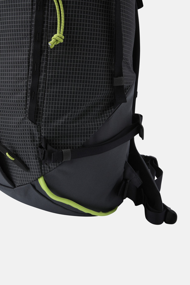 코오롱스포츠-가방 백팩-HERO 남녀공용 마운티어링 백팩 28L