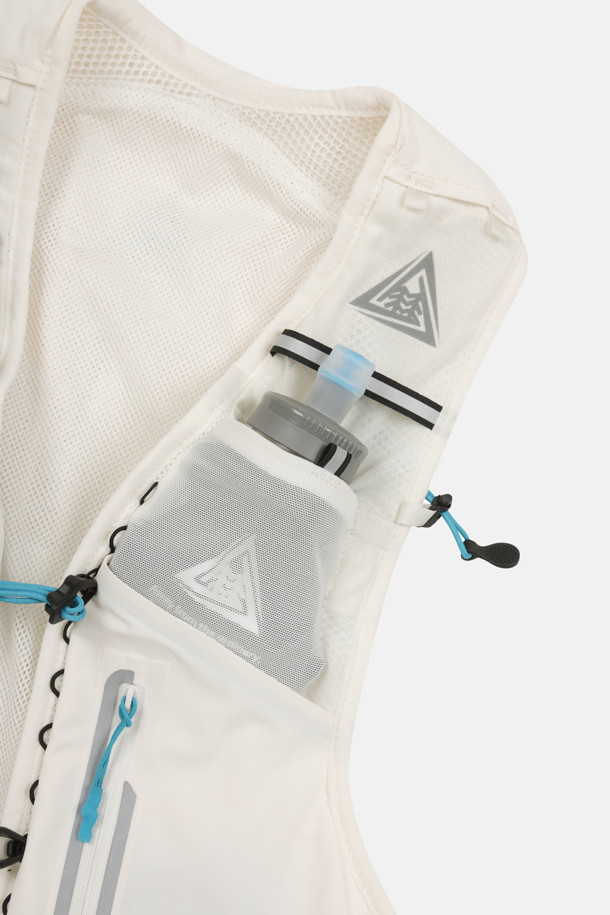 코오롱스포츠-가방 백팩-[TRAIL] 남녀공용 트레일러닝 베스트 5L