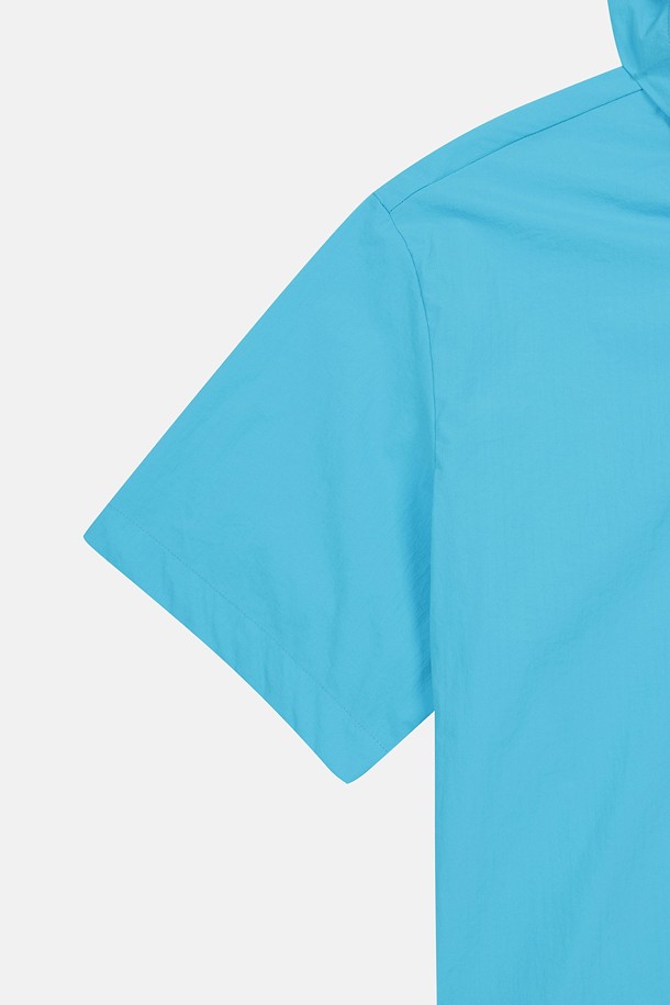 코오롱스포츠-의류 상의-남성 데이팩 루즈핏 후드 반팔 아노락