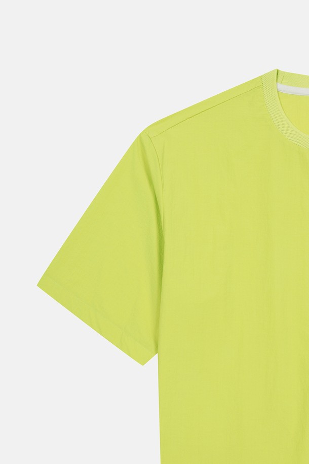 코오롱스포츠-의류 상의-남성 데이팩 루즈핏 아웃포켓 라운드넥 반팔 티셔츠