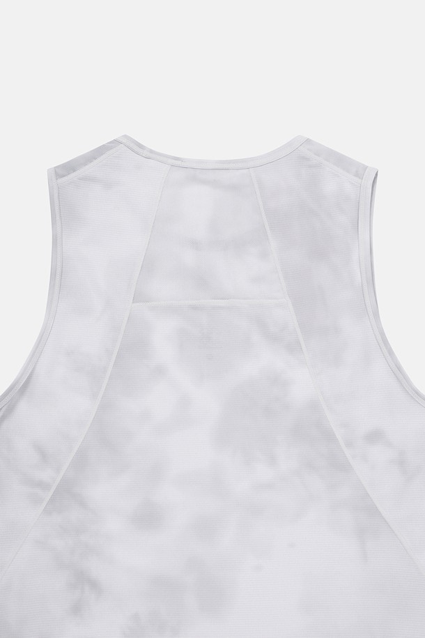 코오롱스포츠-의류 상의-[TRAIL] 여성 프린트 라운드넥 슬리브리스