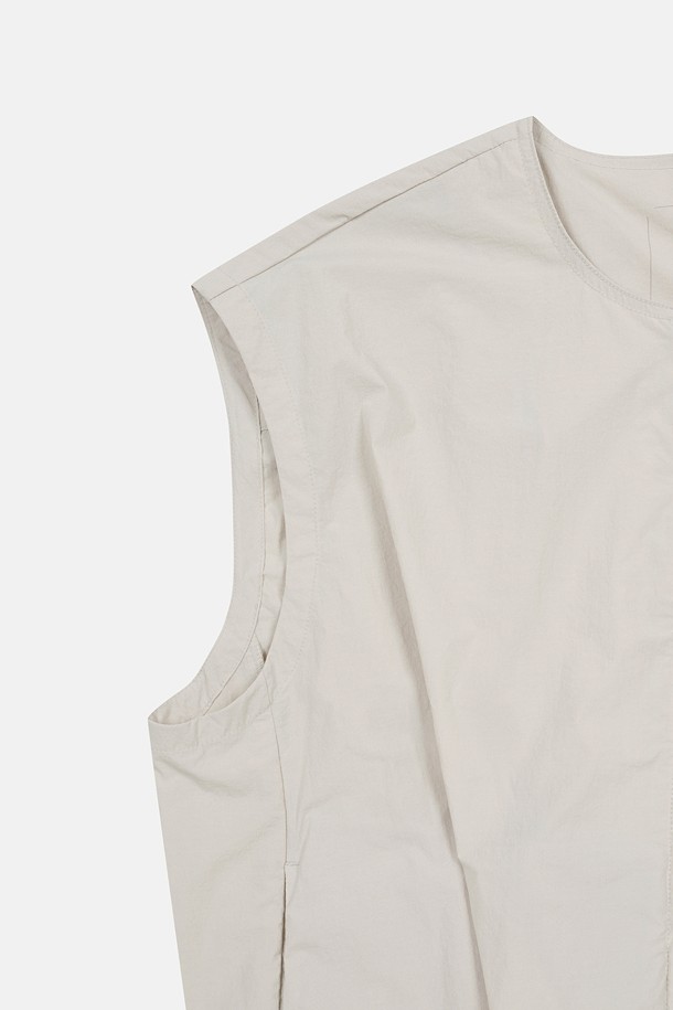 코오롱스포츠-의류 아우터-여성 데이팩 넥리스 크롭 베스트