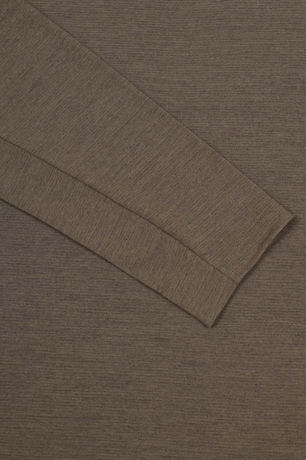 코오롱스포츠-의류 상의-남성 솔라이트 UV 아웃포켓 라운드넥 긴팔 티셔츠