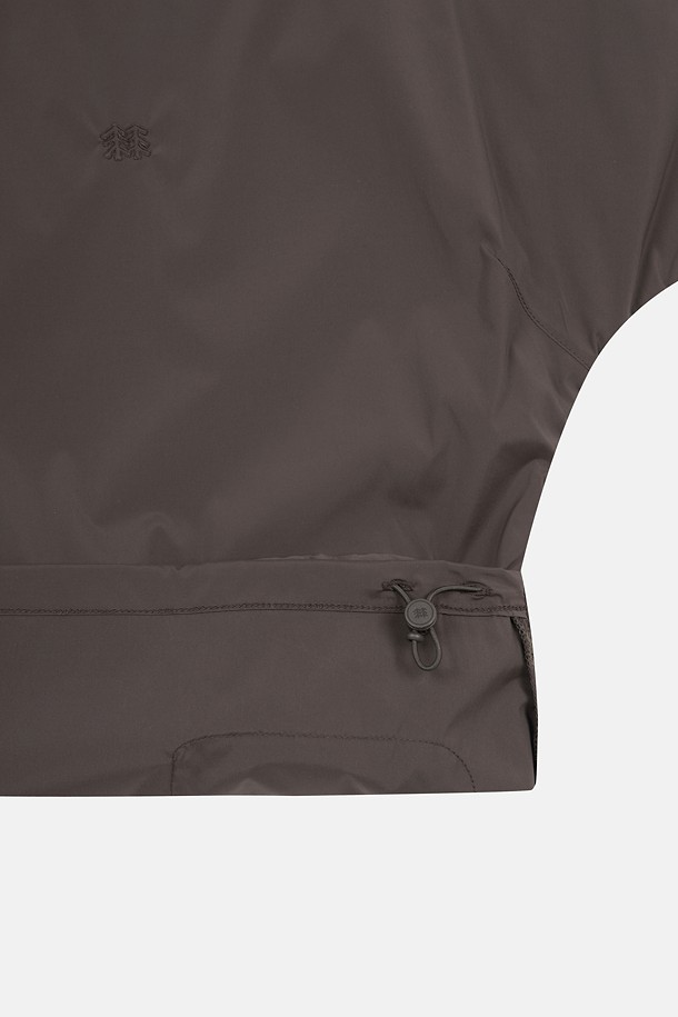 코오롱스포츠-의류 상의-여성 솔라이트 UV 우븐 포켓 라운드넥 반팔 티셔츠