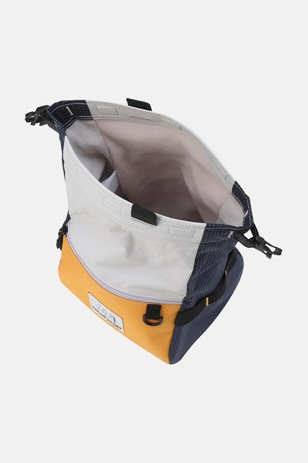 상품 슬라이드 이미지 0