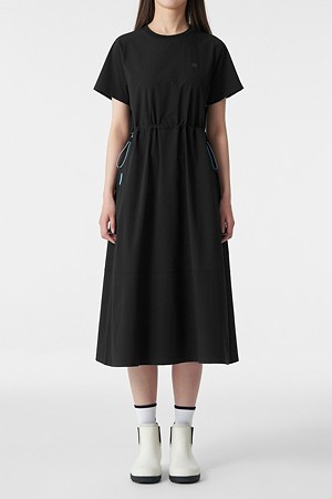 여성 데이팩 라운드넥 반팔 원피스