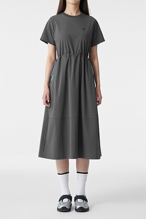 여성 데이팩 라운드넥 반팔 원피스