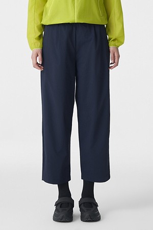 여성 테이퍼드핏 크롭 팬츠